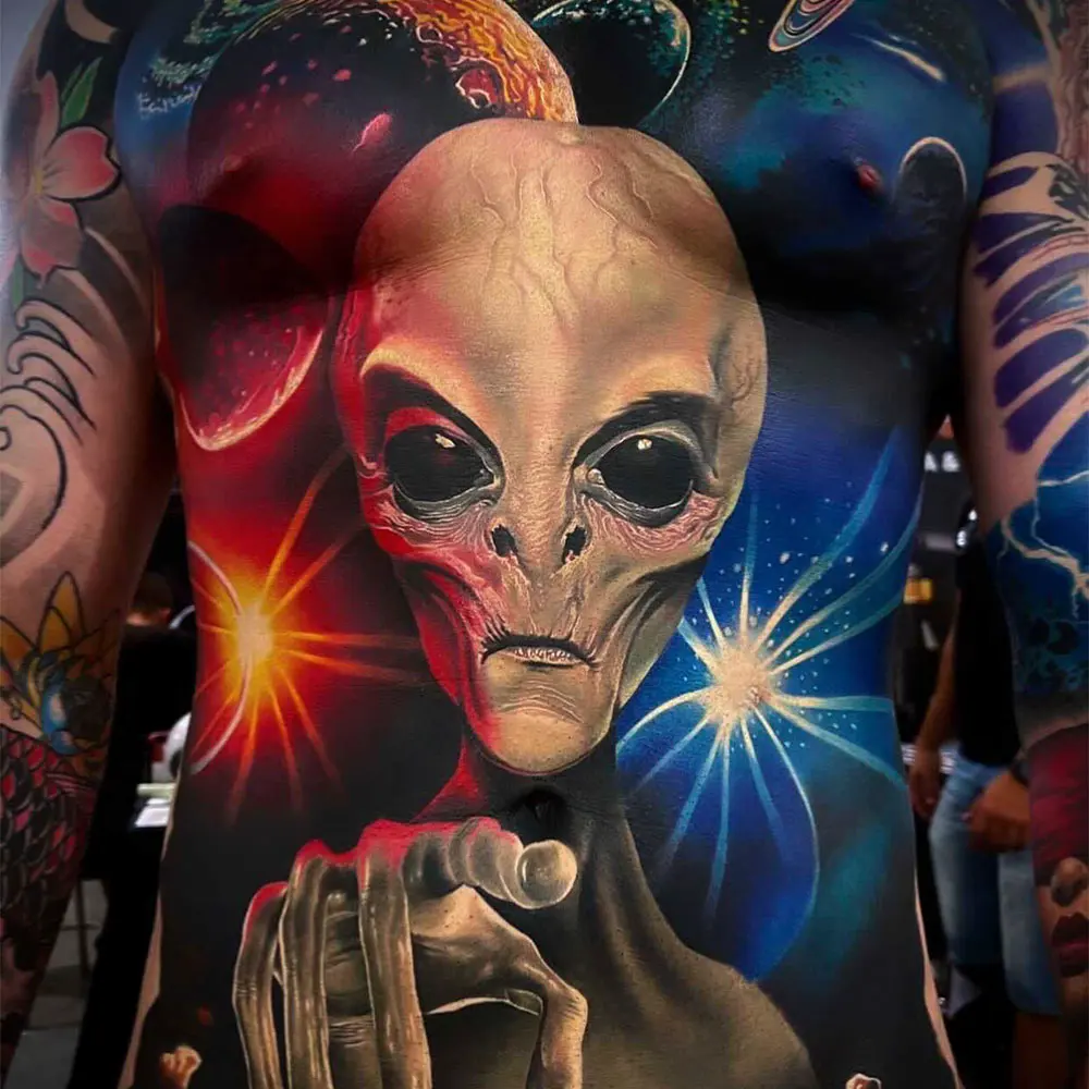 Réalisme couleur sur le dos : extraterrestre